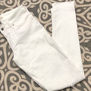 White Levi Skinny Jeans, 27